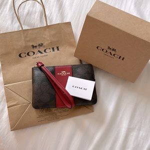 Coach Signature Canvas Brown / Red / Gold Wristlet Wallet